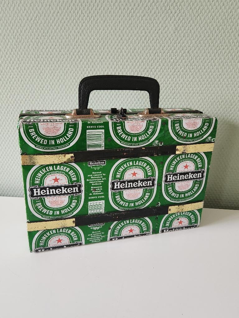Handgemaakt koffertje van Heineken blikjes, Verzamelen, Biermerken, Ophalen of Verzenden, Gebruikt, Overige typen, Heineken