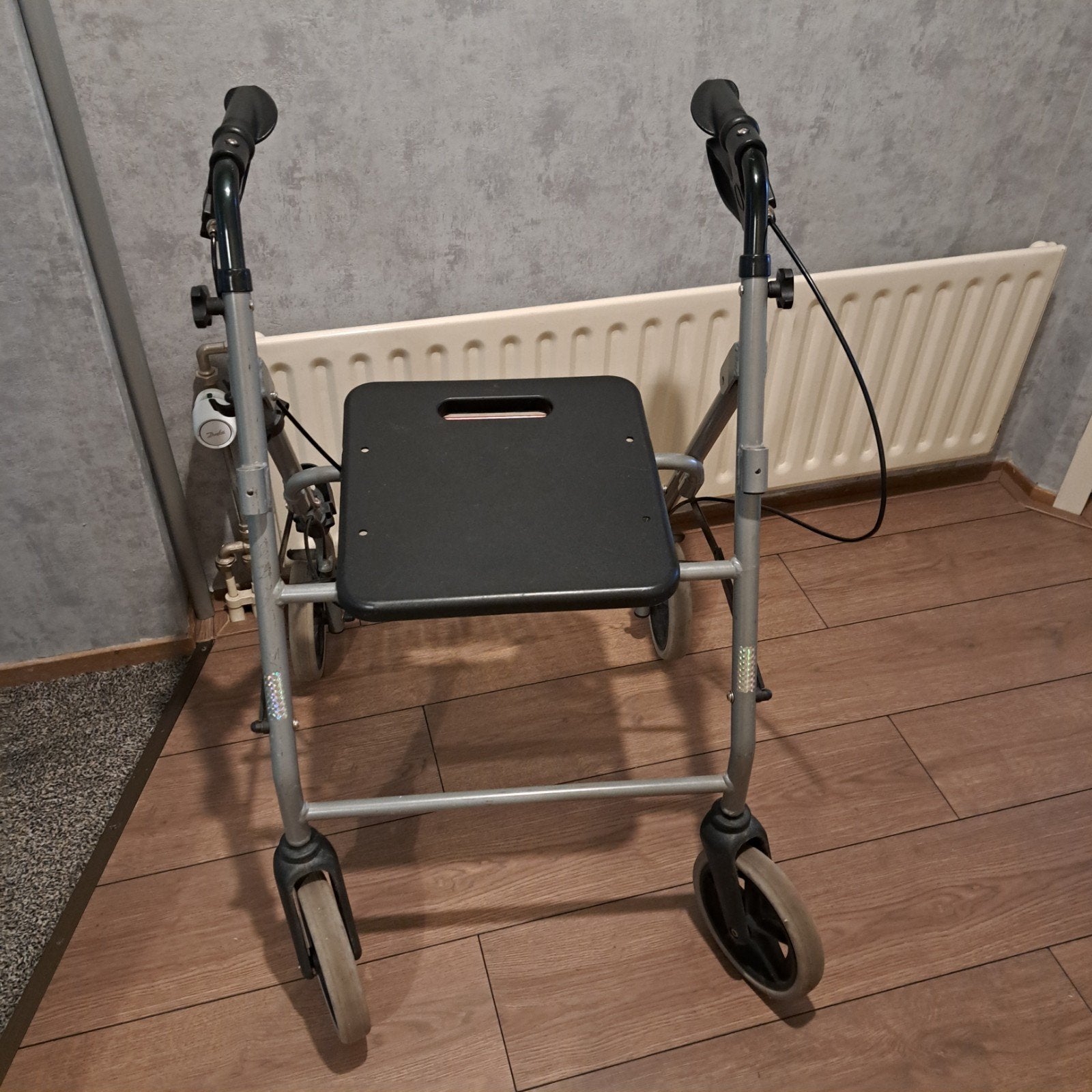 Rollator met stevige zit., Ophalen of Verzenden