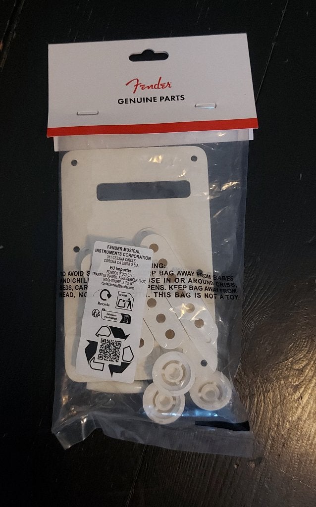 Fender Stratocaster Accessory Kit – Parchment (Nieuwstaat), Ophalen of Verzenden, Nieuw, Solid body, Fender