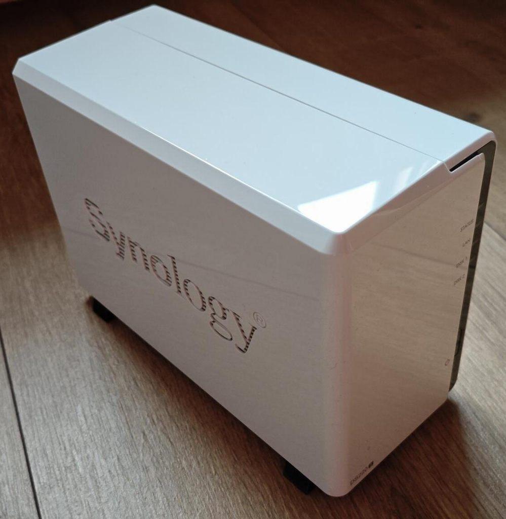 Synology DS220j NAS incl 2 gratis 1,5TB HDDs, Computers en Software, NAS, Zo goed als nieuw, Ophalen of Verzenden