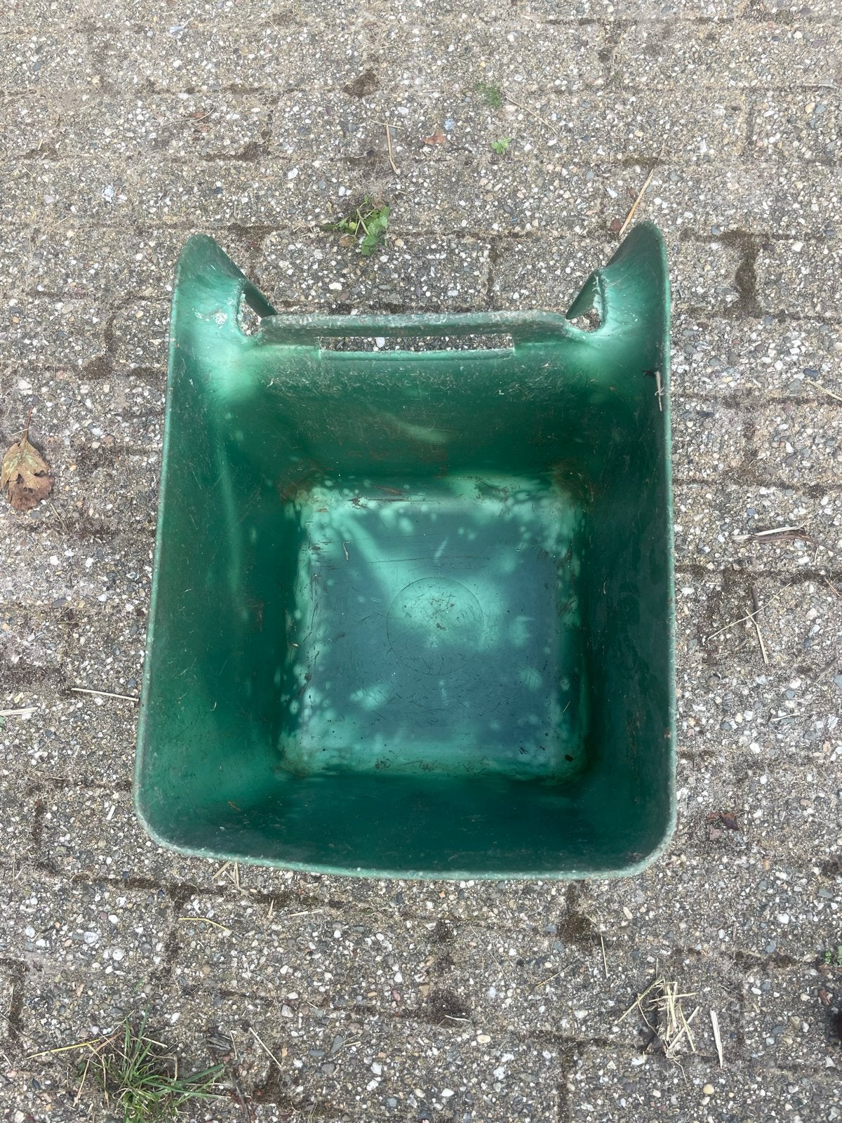 Kunstof voerbak paard, Dieren en Toebehoren, Ophalen of Verzenden, Gebruikt, Voerbak/-ton