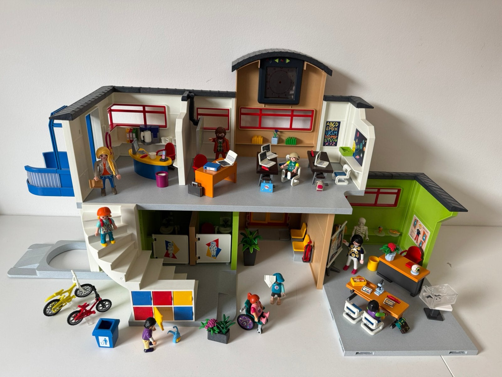 PLAYMOBIL City Life Ingerichte school 9453 (evt 9455 +71330), Ophalen of Verzenden, Zo goed als nieuw