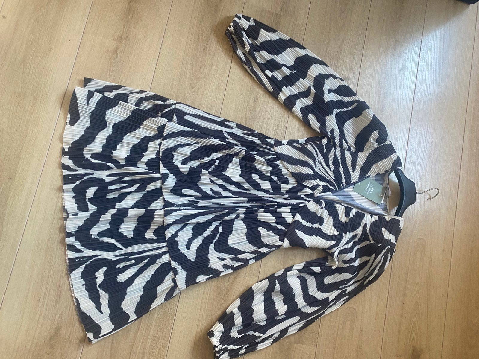 Zwierig zomerjurkje, Kleding | Dames, Wit, Nieuw, Ophalen of Verzenden, Maat 34 (XS) of kleiner