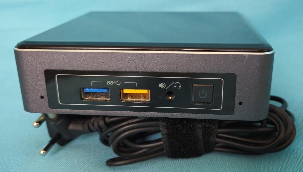 Superkleine + Energie zuinige Intel Nuc SSD 240 GB Win 11, Computers en Software, Desktop Pc's, Ophalen of Verzenden, Refurbished