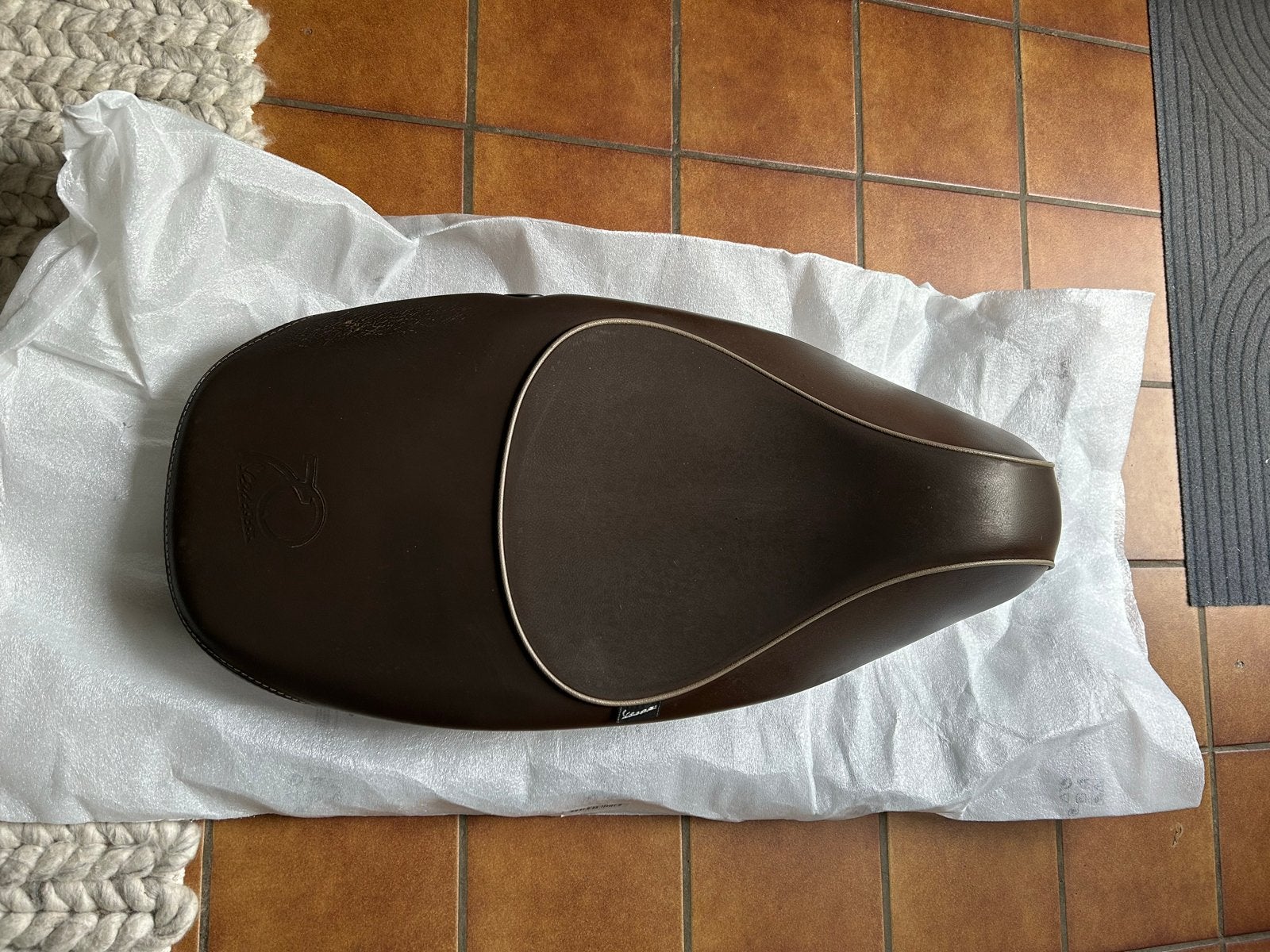 Vespa Zadel Bruin - Gebruikt met lichte beschadiging, Ophalen, Gebruikt, Zadel, Vespa