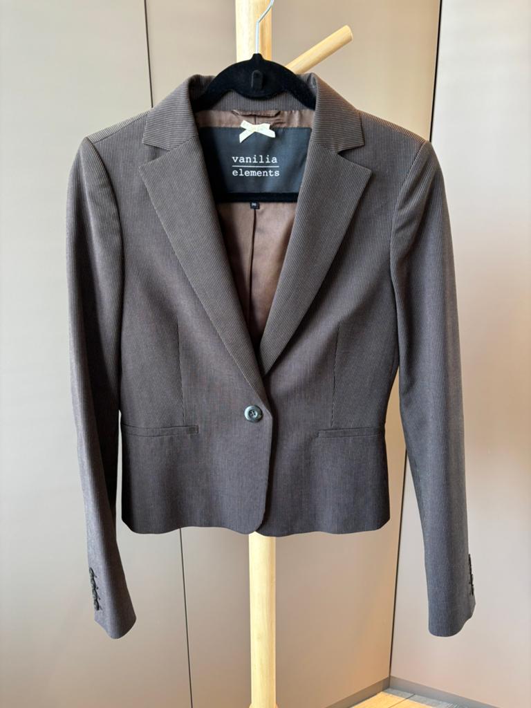 Vanilia Elements krijtstreep bruine blazer maat 36 zgan, Kleding | Dames, Geel, Ophalen of Verzenden, Zo goed als nieuw, Jasje