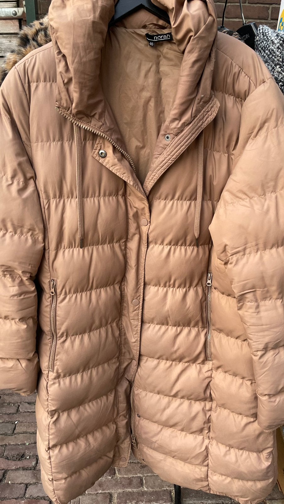 Te koop: winterjas, puffer, Norah, camel, 38/40, Ophalen of Verzenden, Zo goed als nieuw, Maat 38/40 (M), Bruin