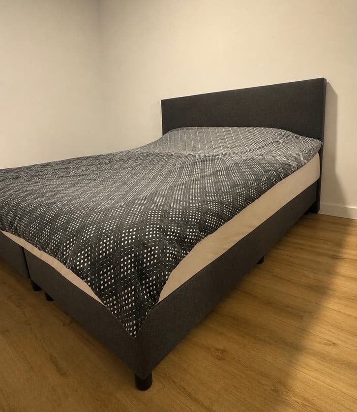 Grijze Boxspring 180x200 - Comfortabel Tweepersoonsbed, Huis en Inrichting, Slaapkamer | Boxsprings, Ophalen, Gebruikt, Tweepersoons