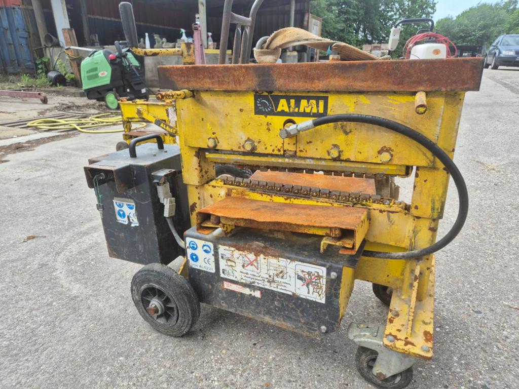 Almi 18 ton elektronische lamellenknipper incl. accu, Ophalen