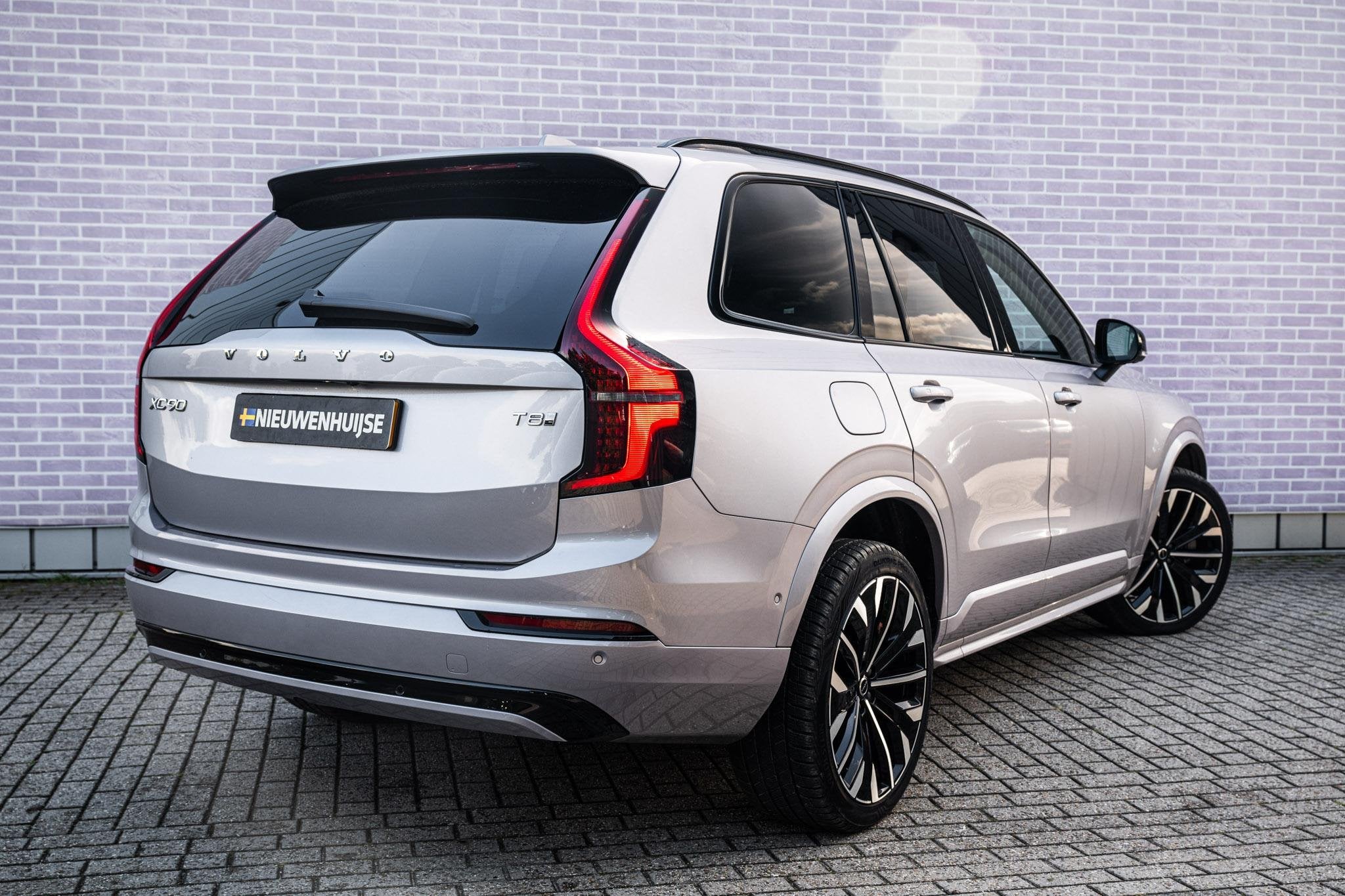Volvo XC90 2.0 T8 Plug-in Hybrid AWD Ultra Dark | PHEV | Tre, Gebruikt, Euro 6, 4 cilinders, Vierwielaandrijving