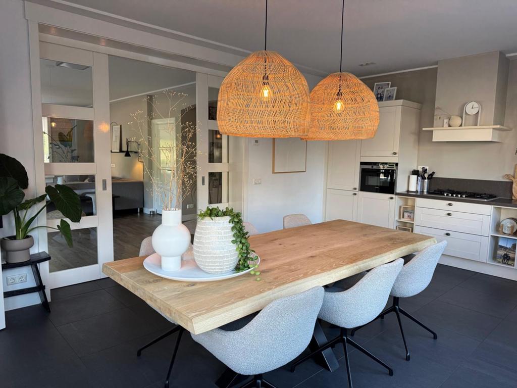 Boomstam tafel 260x100, Huis en Inrichting, Tafels | Eettafels, Ophalen, 200 cm of meer, 50 tot 100 cm, Zo goed als nieuw