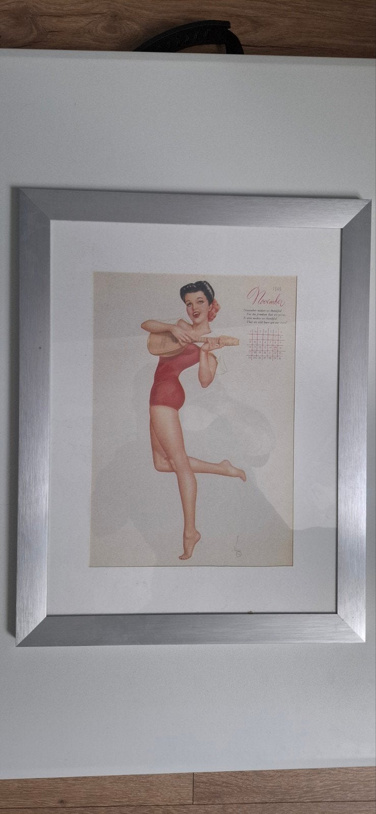 Set van 12 ingelijste pin-up kalenderplaten 1946, Antiek en Kunst, Ophalen, Print, Print/reproductie, Ingelijst
