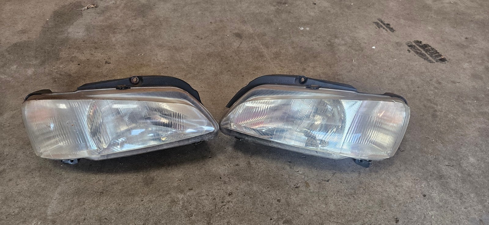 Koplampen peugeot 106, Ophalen, Peugeot