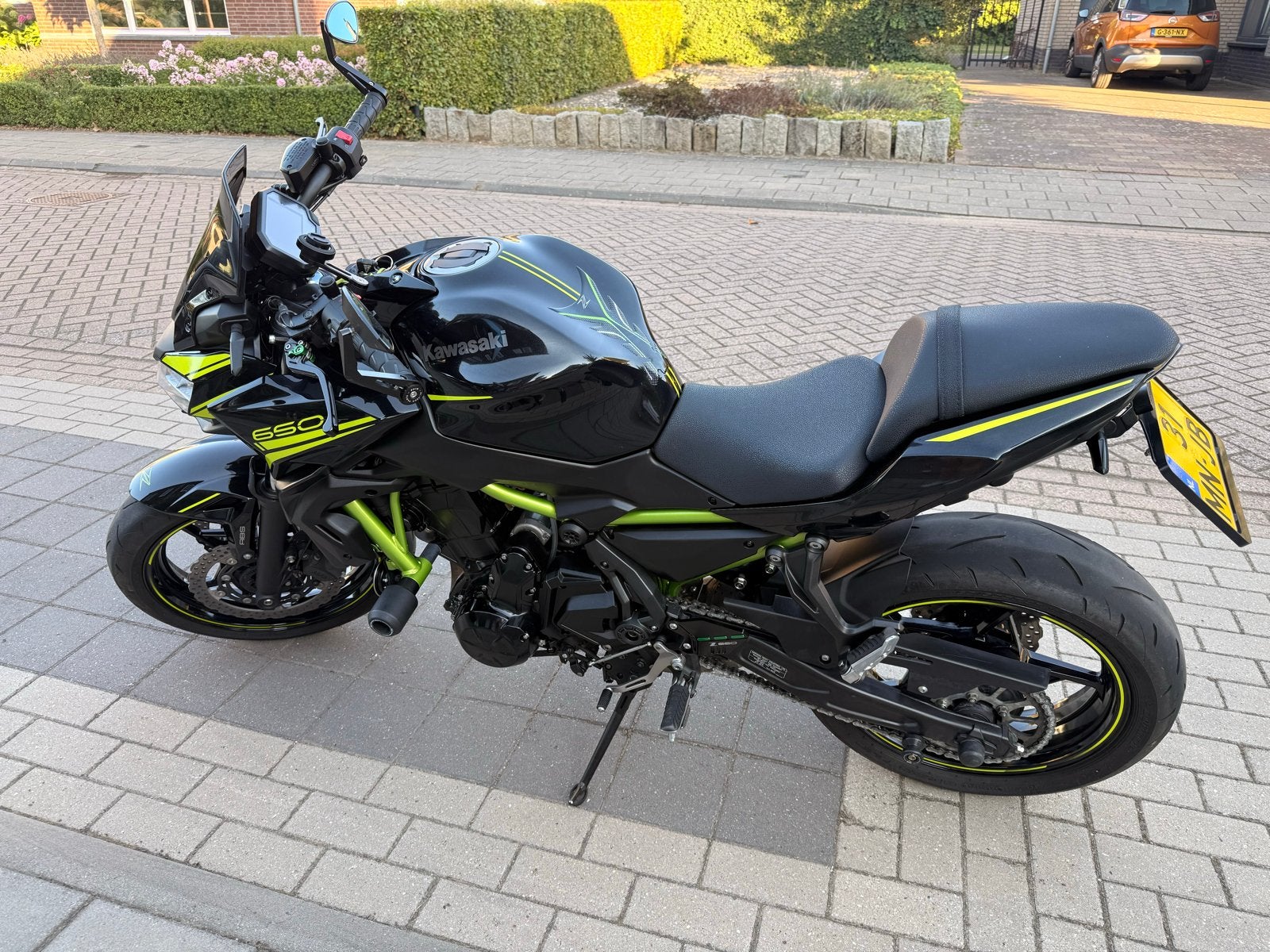 Kawasaki Z650 A2 met extra hoge zitting en buddy seat cover, 2 cilinders, Gebruikt, Particulier, Meer dan 35 kW