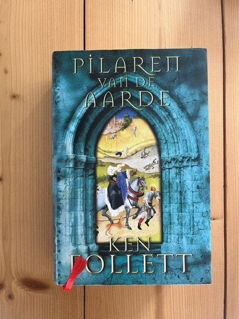 Pilaren van de aarde, Gelezen, Ken Follett, Ophalen of Verzenden, Nederland
