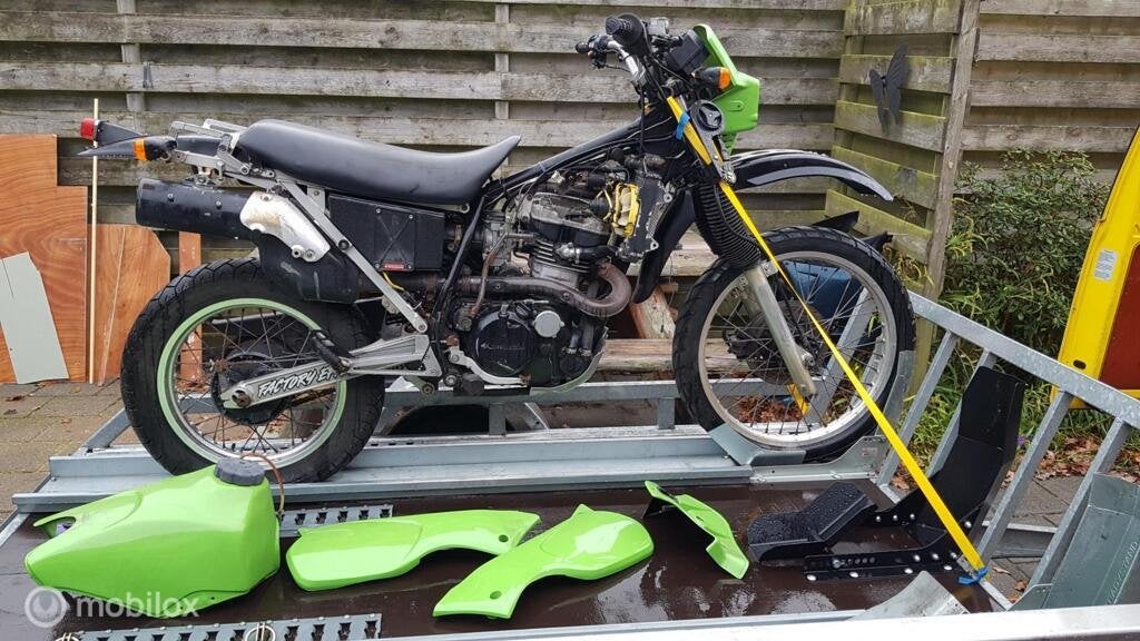 Kawasaki KL(R) 600 compleet maar in ONDERDELEN 1984/1989, Gebruikt, Ophalen of Verzenden