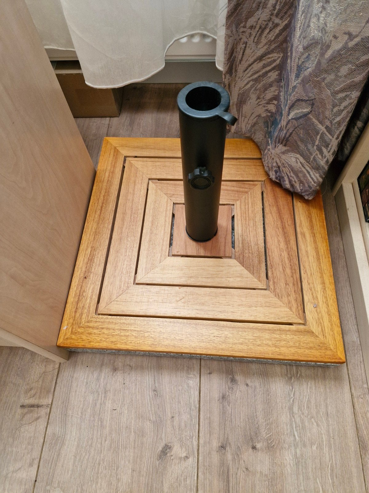 GOEDKOOP PRIJSVERLAAGD !!! Zware Parasolv. hout en graniet