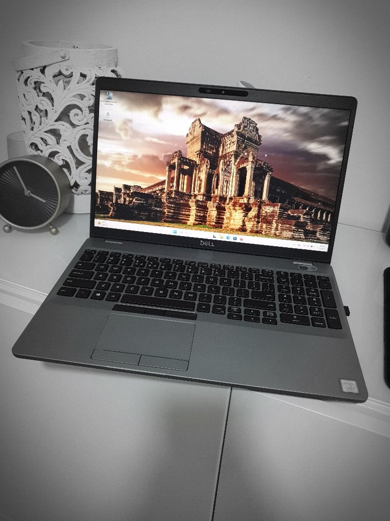 Dell Precision 3541 i7 (Z.G.A.N.) 16GB/512GB 2.6GHz 9th Gen, Computers en Software, 512 GB, Zo goed als nieuw, SSD, Intel Core i7