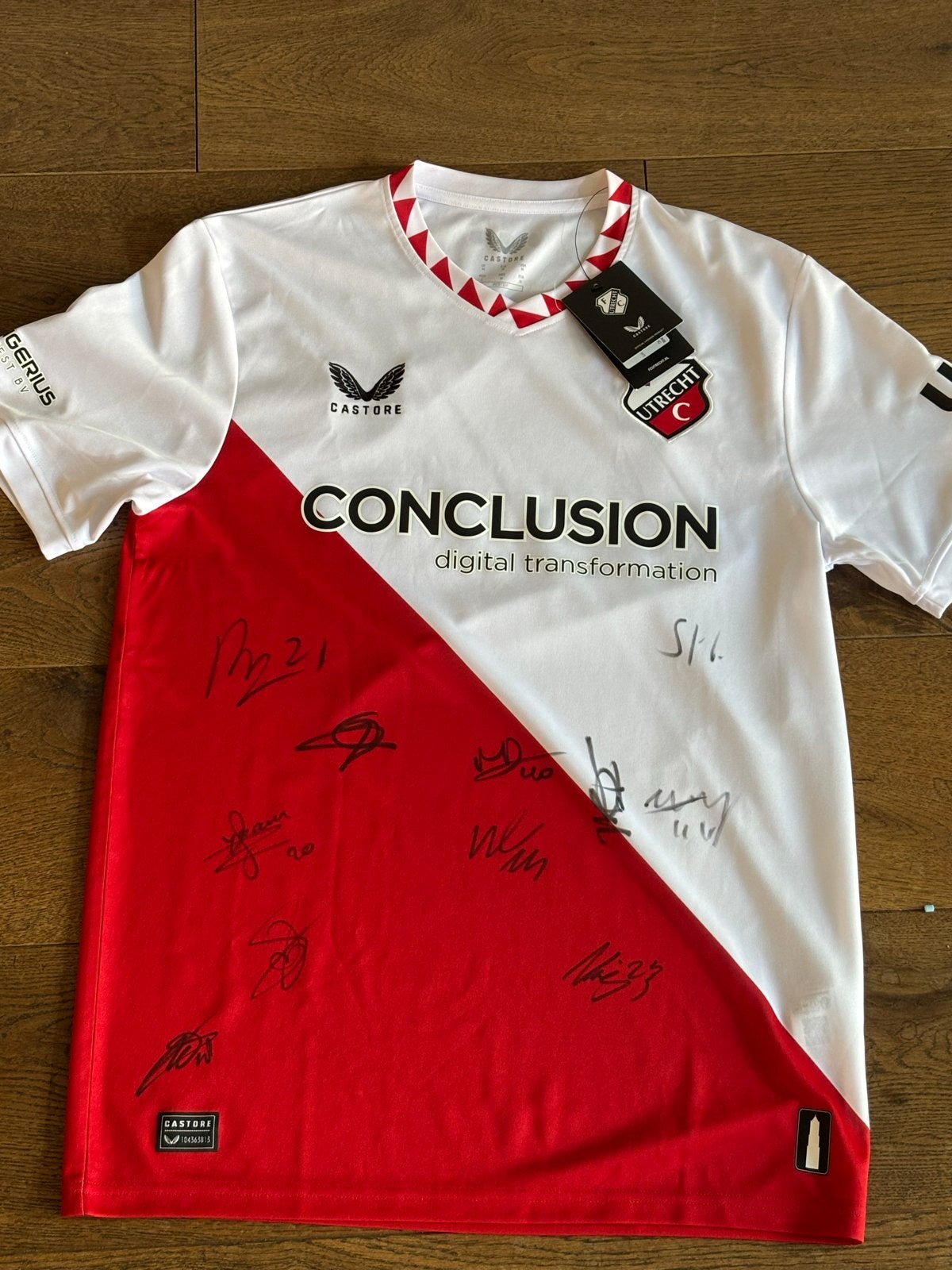 FC Utrecht Thuisshirt 2025/2026 - Gesigneerd, Maat M, Verzenden, Nieuw, Shirt