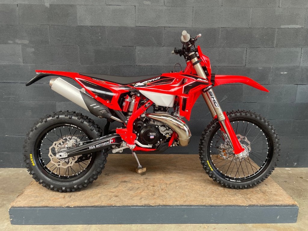 Beta RR 250 X-PRO 2T 2027, Nieuw A2 35kw Enduro RR250 2 takt, Motoren, 250 cc, Nieuw, Bedrijf, Enduro
