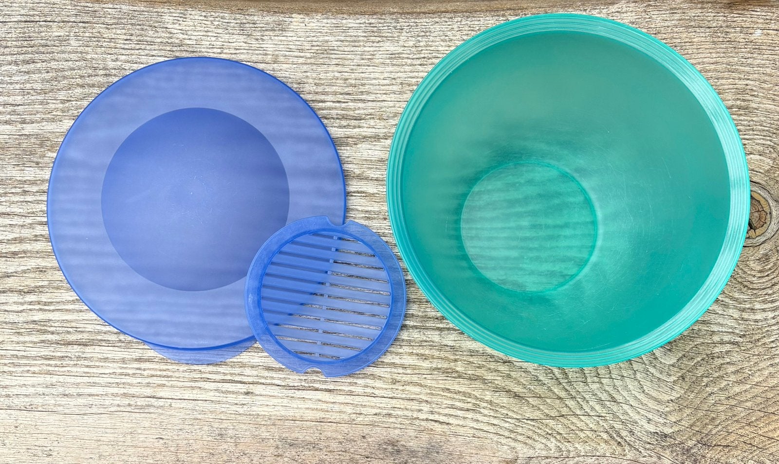 Tupperware bewaarkom voor verse groenten/beslagkom, Huis en Inrichting, Gebruikt, Met deksel, Overige kleuren, Ophalen of Verzenden