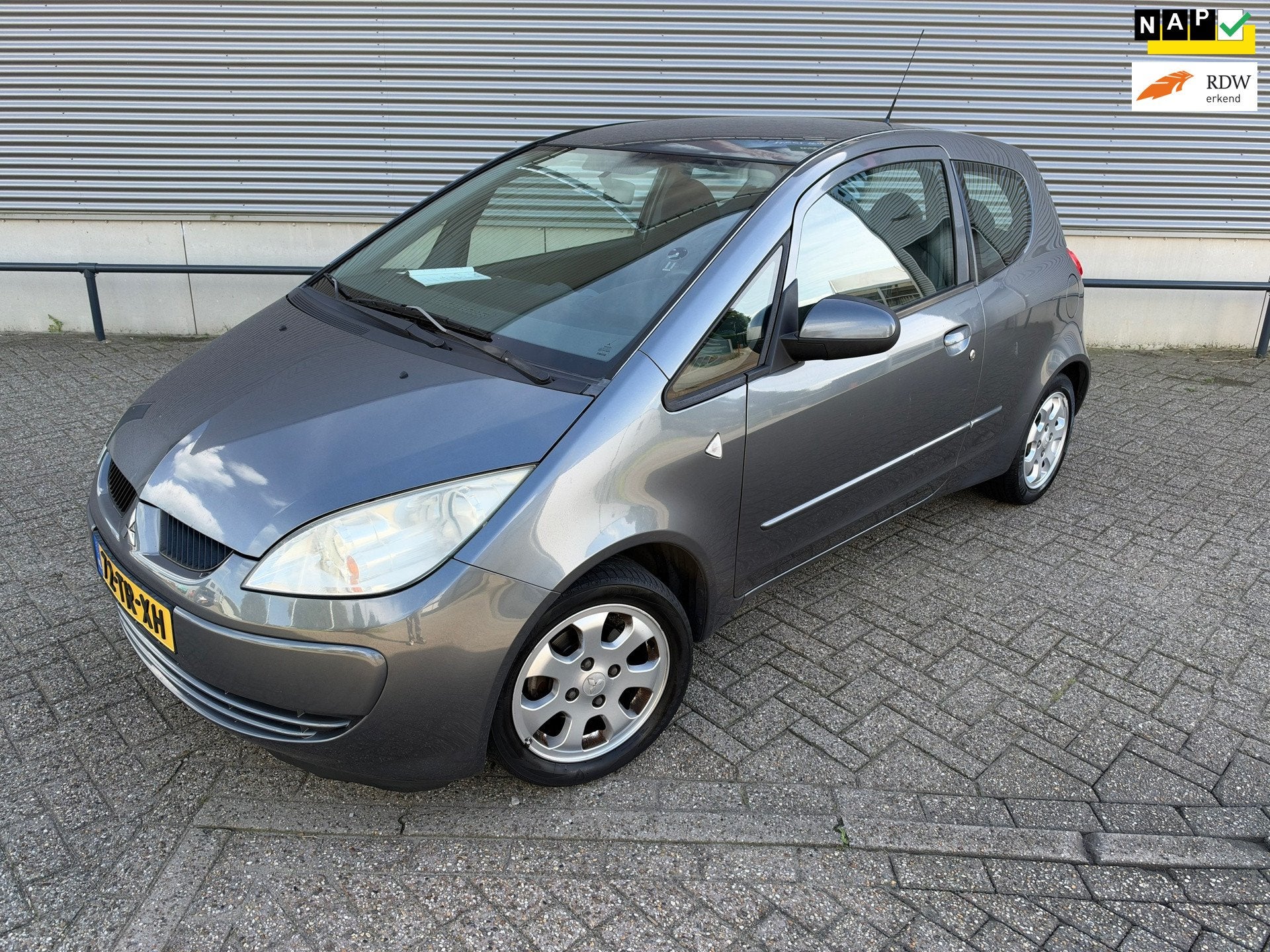 Mitsubishi Colt *Mitsubishi Colt 1.3 Invite | Dealer Onderho, Auto's, Voorwielaandrijving, Dealer onderhouden, Gebruikt, Colt