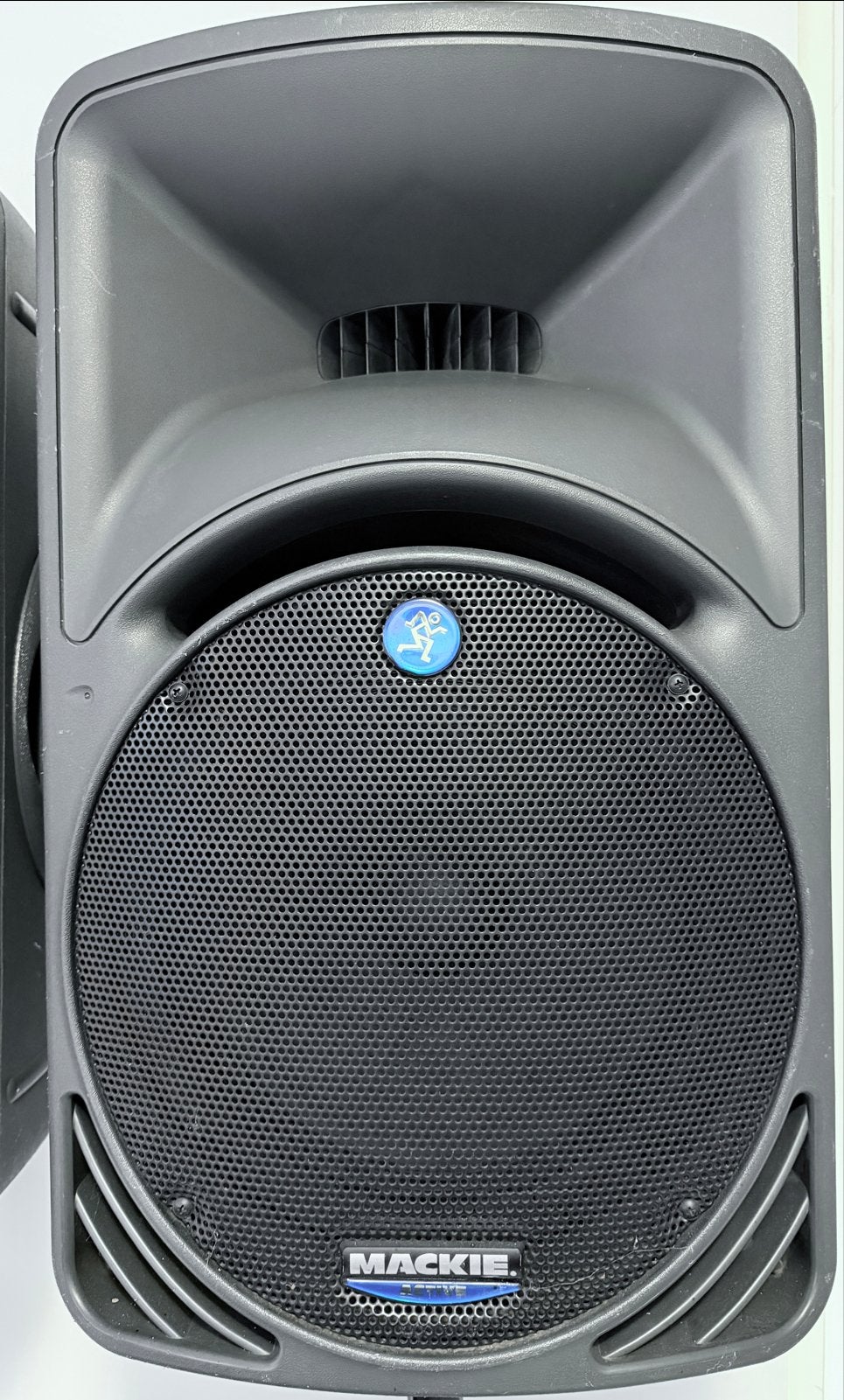 Mackie SRM450 900Watt muziek / 450Watt RMS BiAmp SPL 127db, Vloerstaande luidspreker, Gebruikt, Inclusief kabels, Ophalen