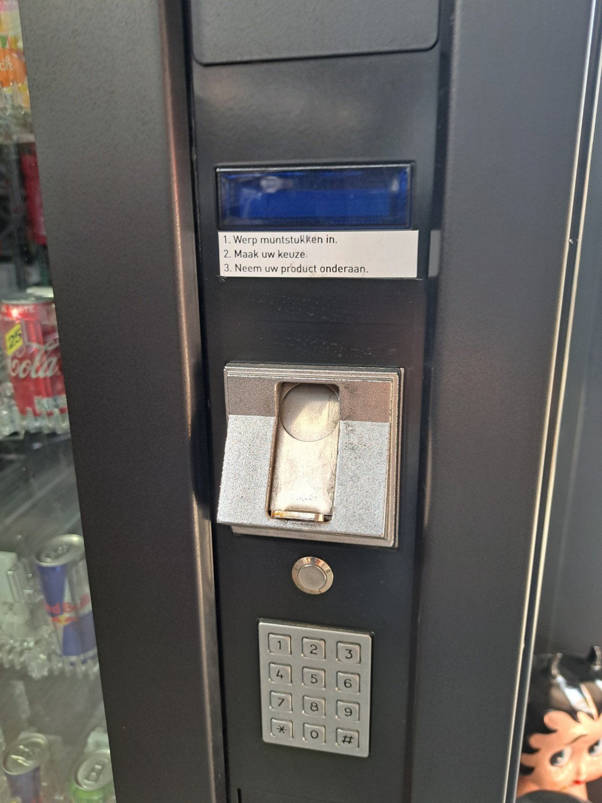 Frisdrank automaat Vendo G6 gekoeld, Verzamelen, Ophalen
