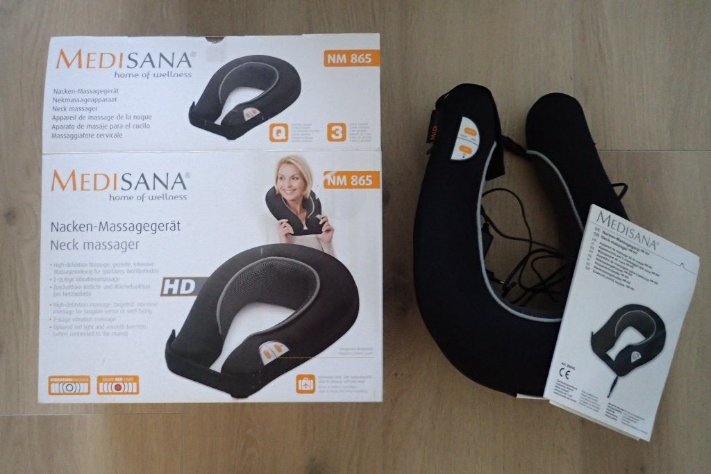 Medisana nekmassagekussen (trilling + roodlicht), Ophalen, Nieuw, Apparaat