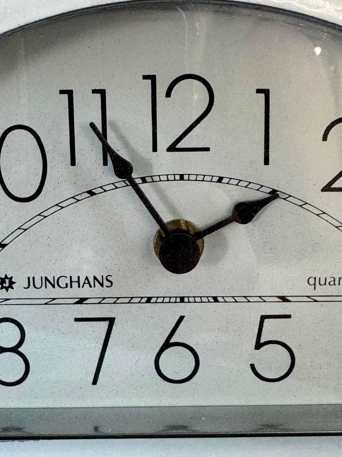 Junghans W737 Quartz Designklok, Antiek en Kunst, Ophalen of Verzenden