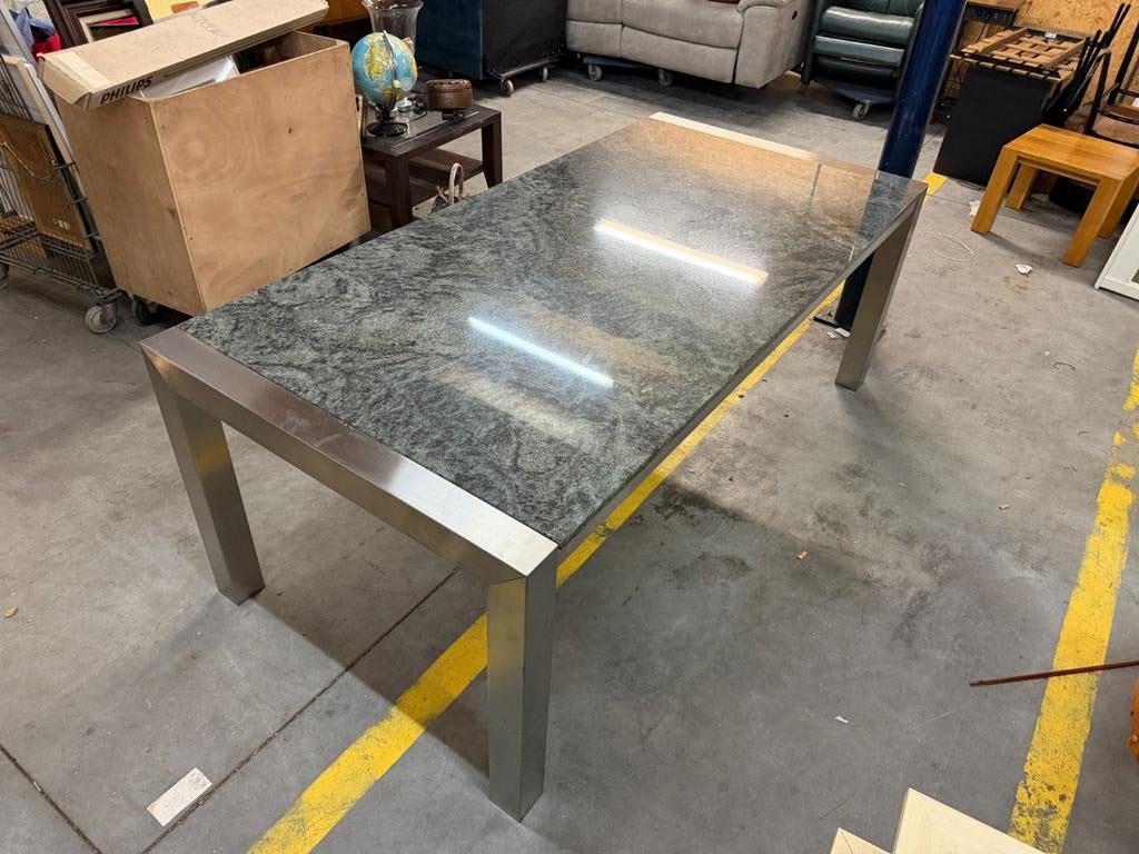 Exclusieve Design Eettafel met Massief Verde Granieten  blad, Huis en Inrichting, Tafels | Eettafels, Ophalen, 200 cm of meer