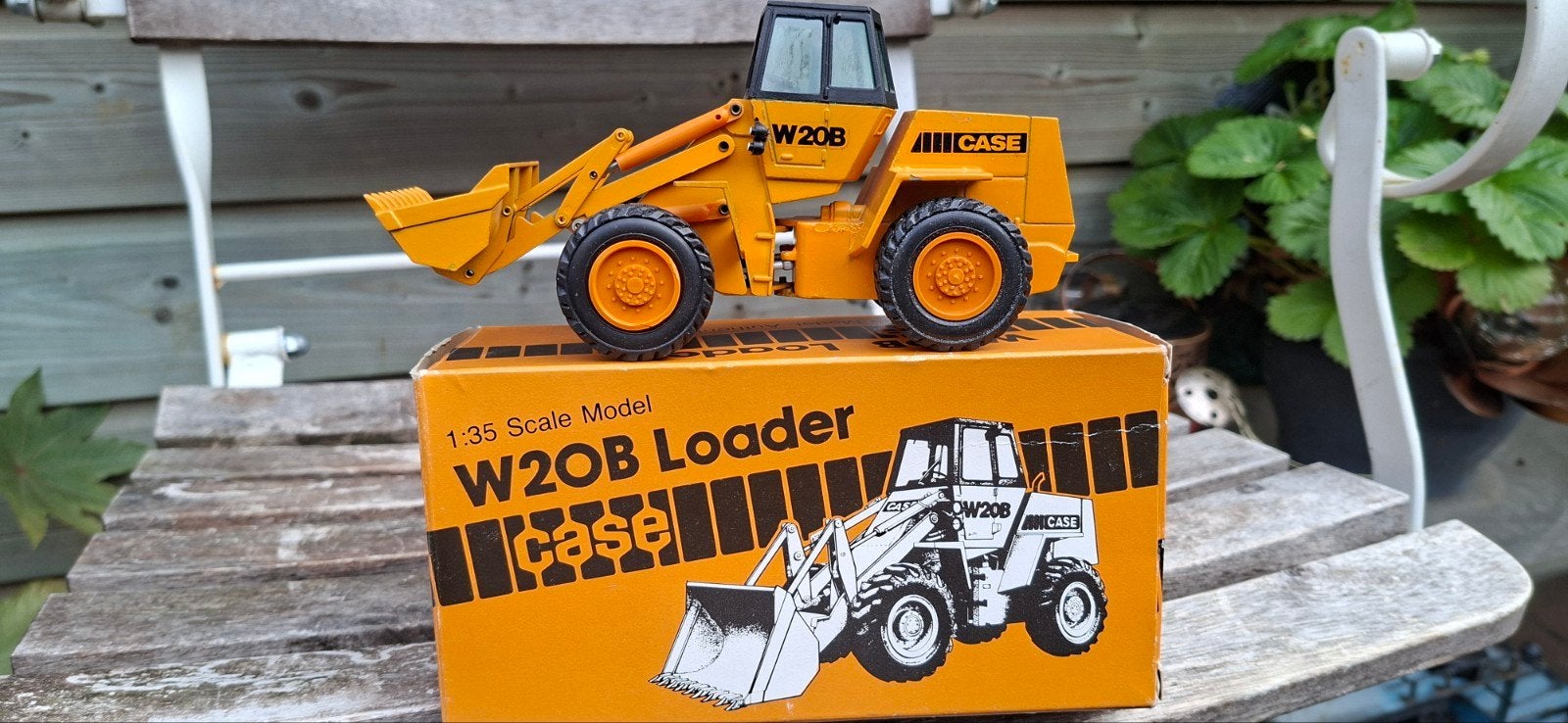 Case W20B Loader schaalmodel 1:35, Ophalen of Verzenden, Zo goed als nieuw, Overige typen