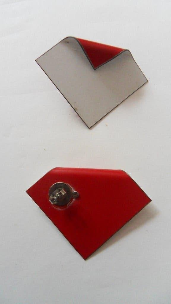 Vintage metalen oorstekers jaren 70 wit - rood, Overige materialen, Gebruikt, Wit, Ophalen of Verzenden
