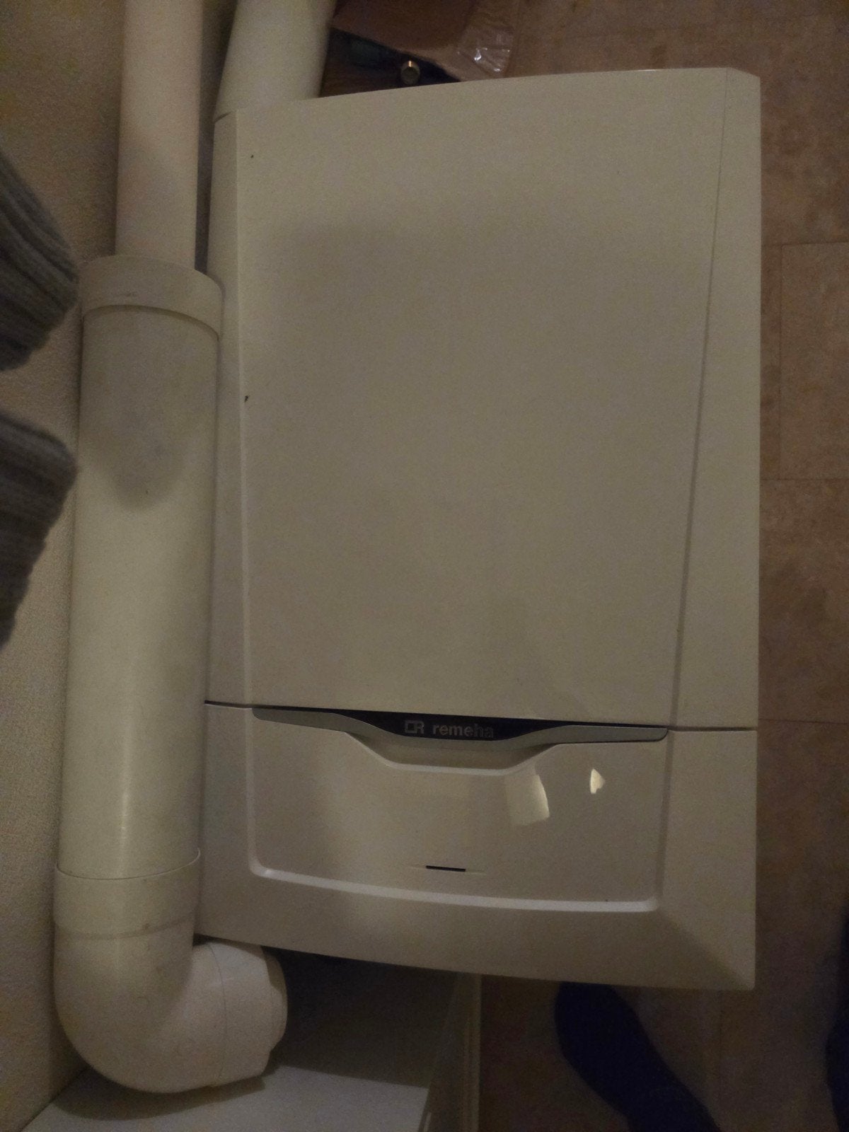 Remeha Calenta ACE 28c CV-ketel uit 2018 - Zeer Zuinig, Hoog rendement (Hr), Cv-ketel of Combi-ketel, Minder dan 60 cm, Ophalen of Verzenden