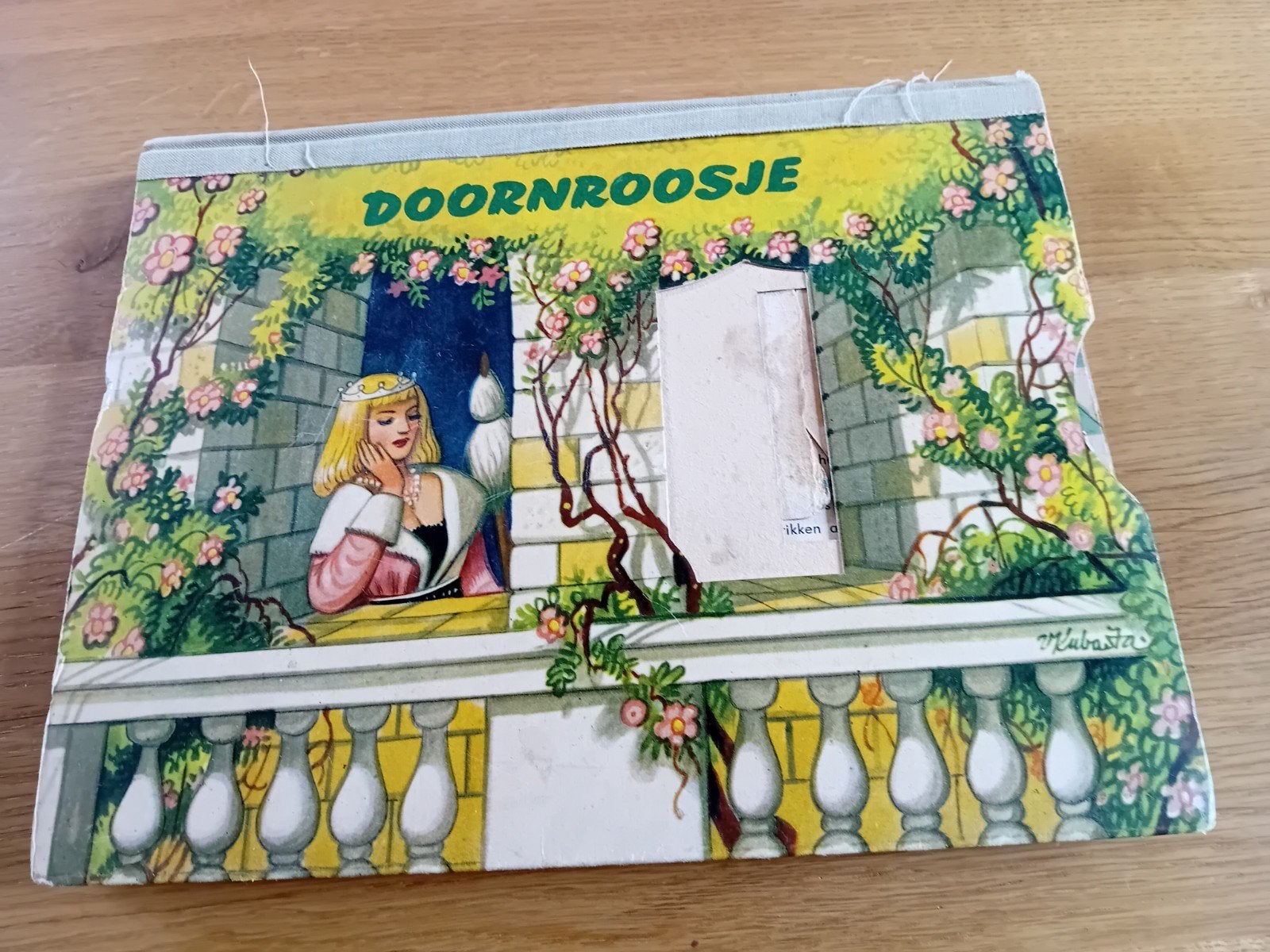 Doornroosje popup boek, zeker 70 jaar oud, Boeken, Sprookjes en Fabels, Ophalen of Verzenden, Gelezen