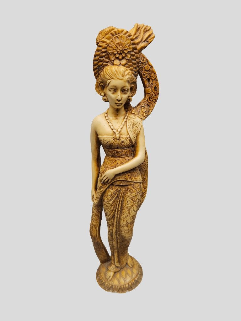 Standbeeld van Balinese danseres, Overige materialen, Beeld, Azië, 50 - 100 cm