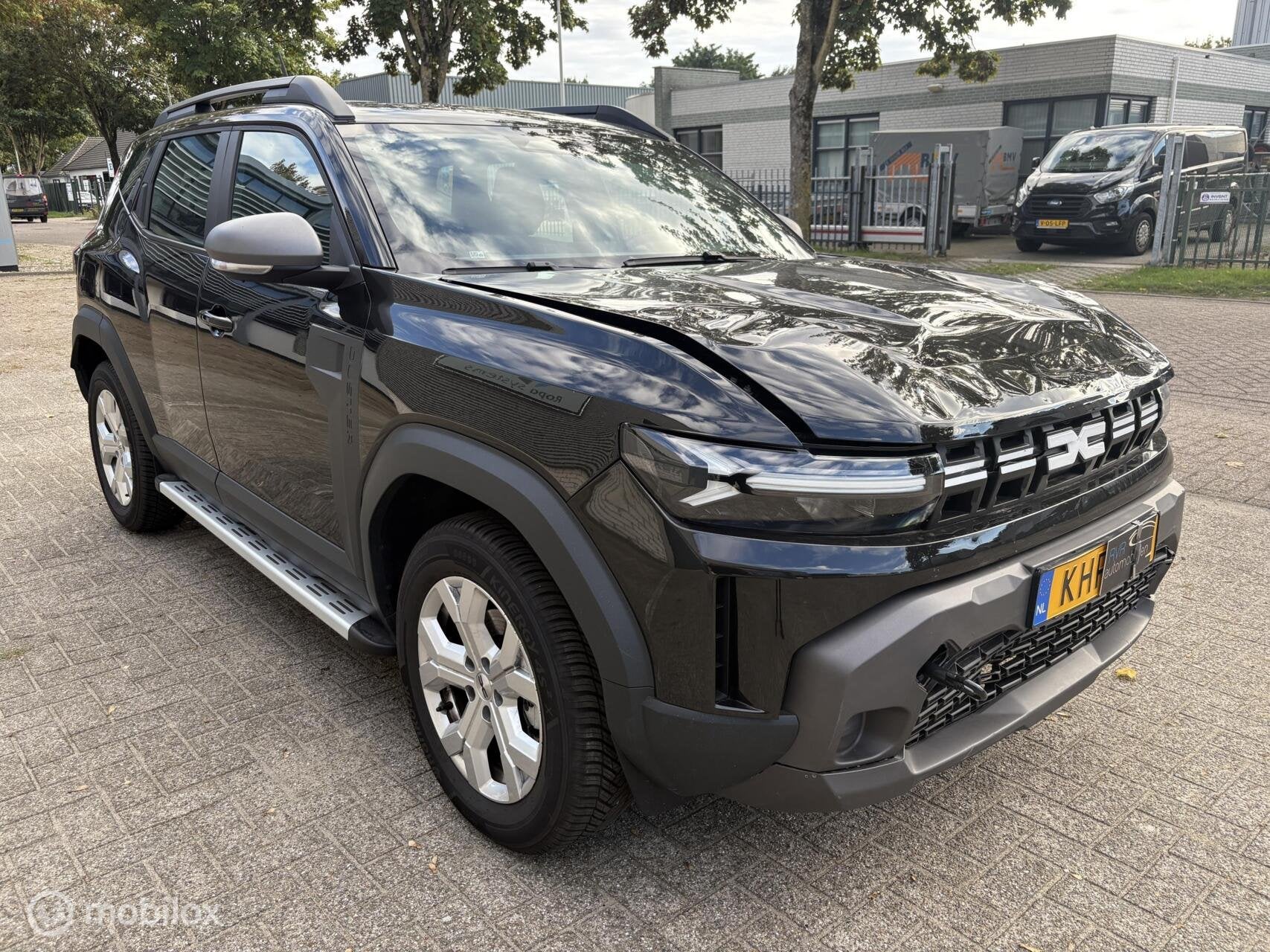 Dacia Duster 1.8 hybrid AUTOMAAT/ LEES ADVERTENTIE!, Auto's, Zwart, Duster, Zwart, Bedrijf