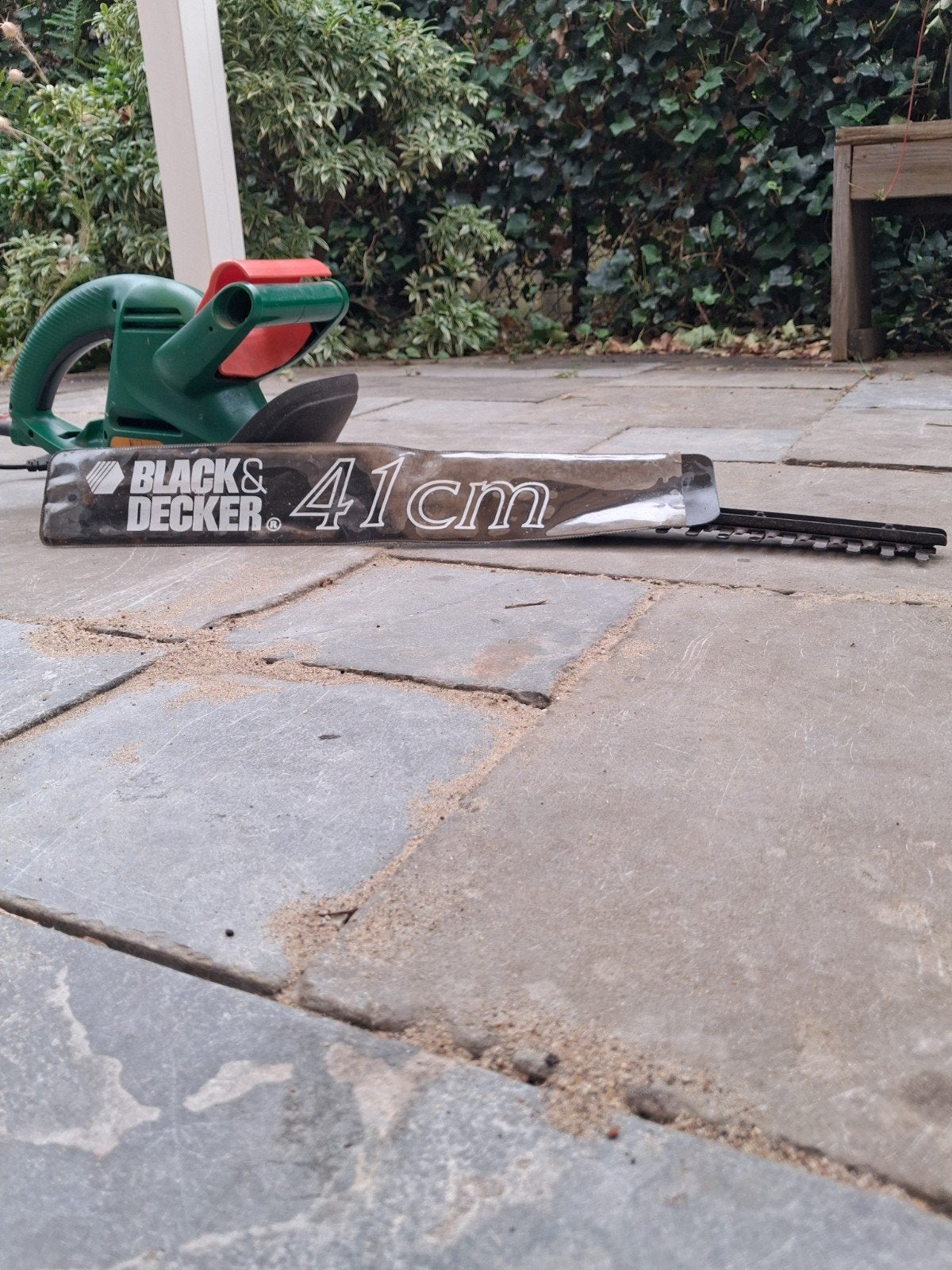 Black & Decker GT250 Heggenschaar 41cm, Ophalen, Gebruikt, Elektrisch, Black & Decker