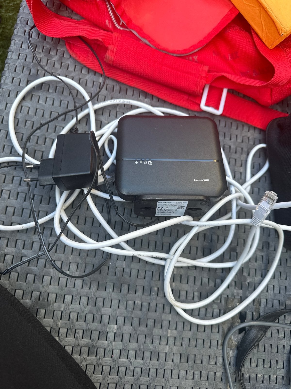 KPN Experia WiFi Router BWA-3772EC - Zo goed als nieuw, Ophalen of Verzenden, Zo goed als nieuw, Router