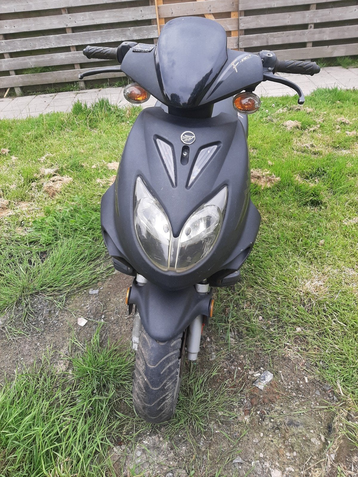 Keeway F-ACT 50 Scooter - Zwart, Gebruikt, Fietsen en Brommers, Ophalen, Gebruikt, Maximaal 45 km/u, Keeway