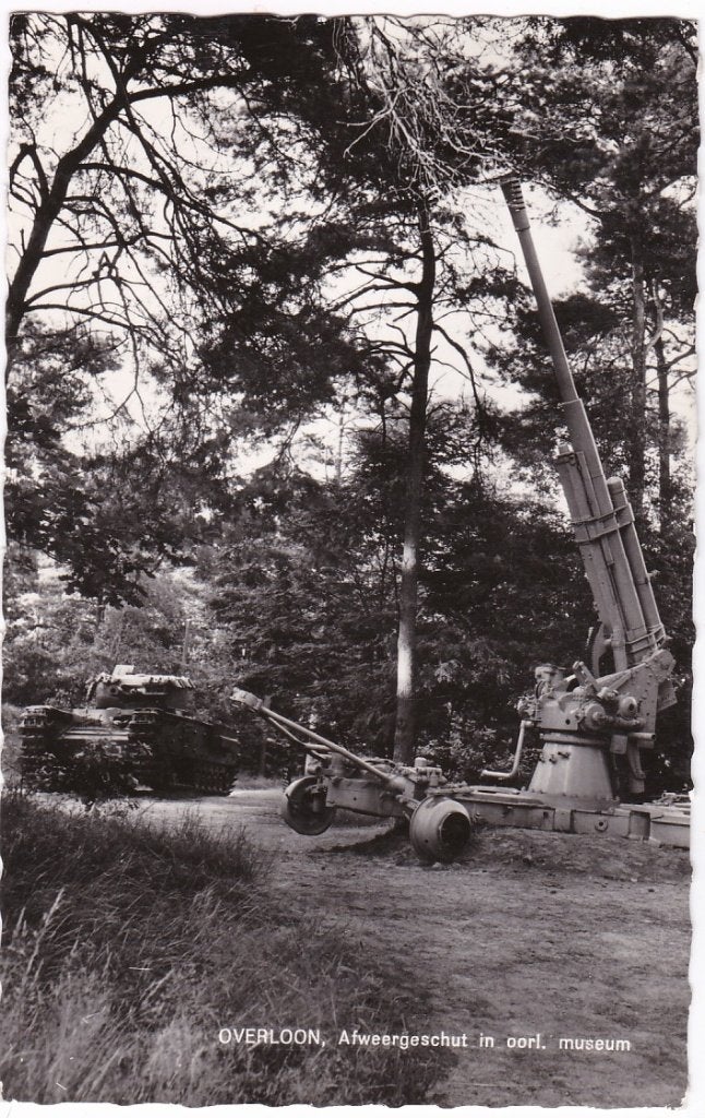 Overloon -oorlogsmuseum - afweergeschut. uit WOII, Ophalen, Landmacht, Nederland, Foto of Poster