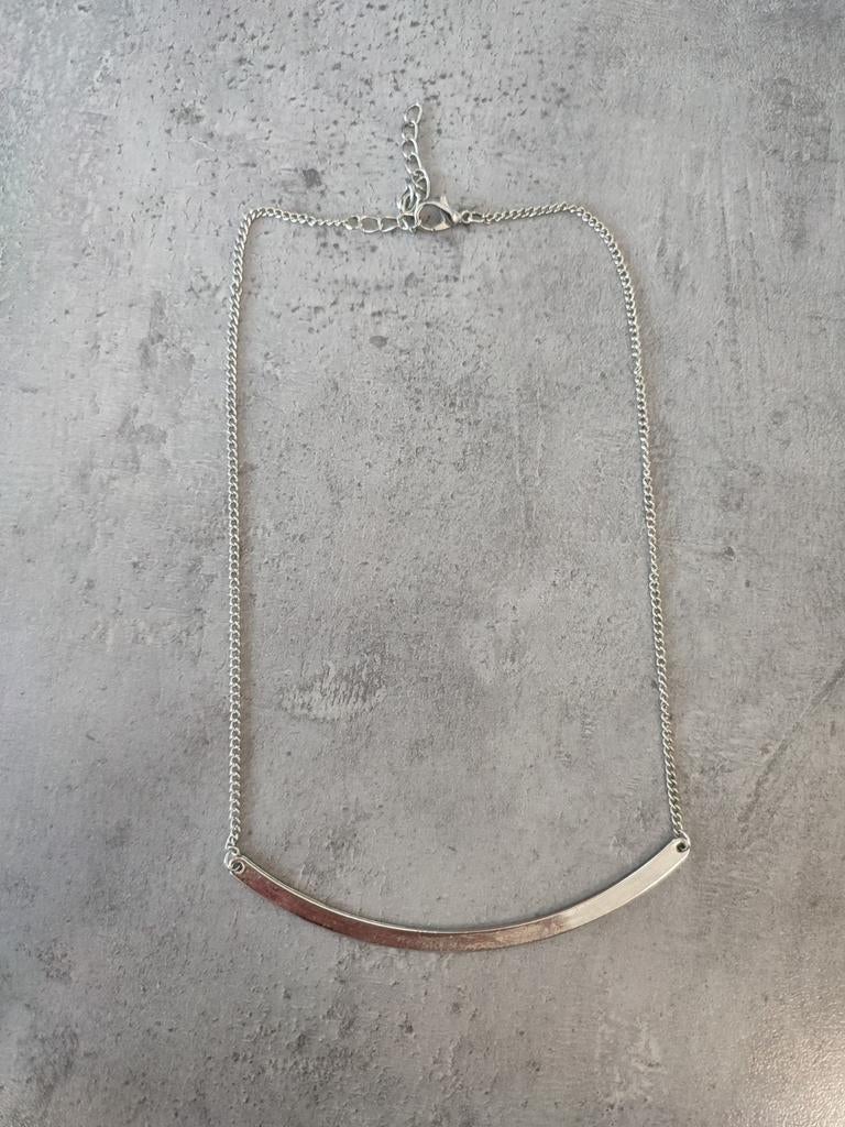 Zilverkleurige ketting met staaf, Overige materialen, Verstelbaar, Nieuw, Ophalen of Verzenden