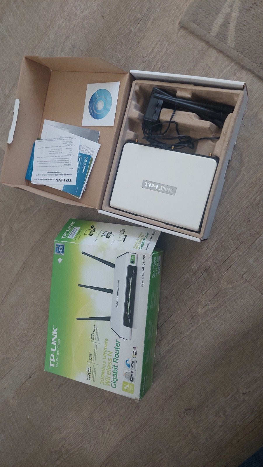 TP-Link TL-WR1043ND Wireless N Gigabit Router, Computers en Software, Netwerk switches, Zo goed als nieuw, Ophalen