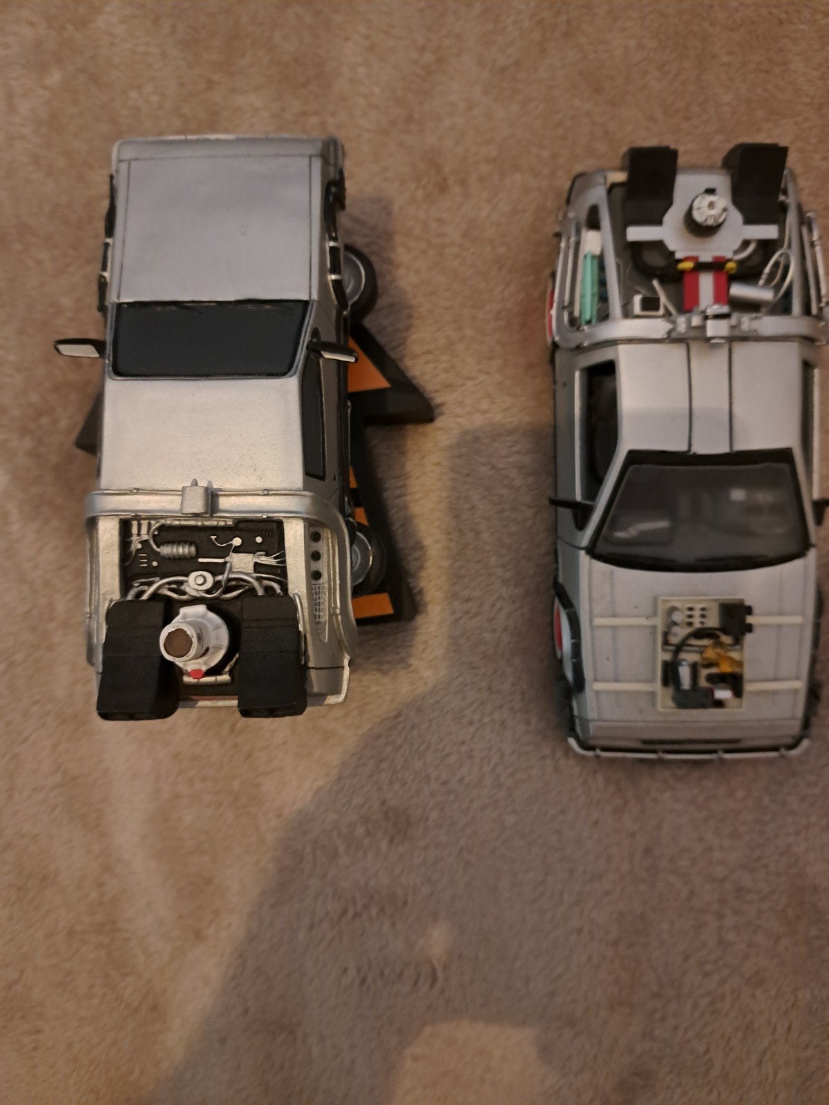 Delorean Back to the Future modelauto met standaard, Overige merken, Auto, 1:32 tot 1:50, Ophalen of Verzenden