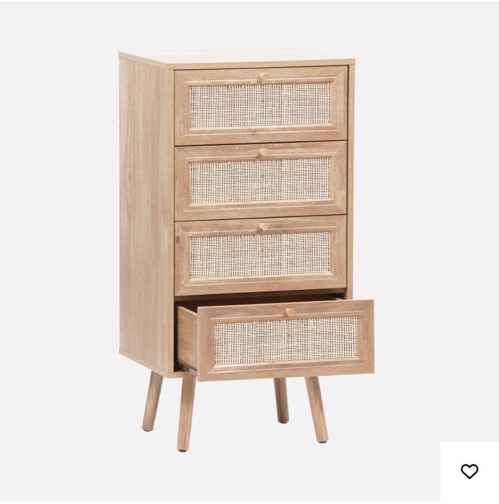 Foto 4 van Sidetable of kast met rotan