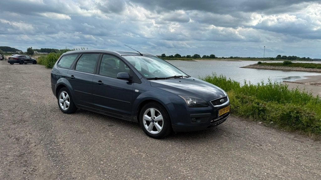 Ford Focus 1.8 92KW Wagon 2007 Grijs, Auto's, 125 pk, 4 cilinders, Handgeschakeld, Particulier