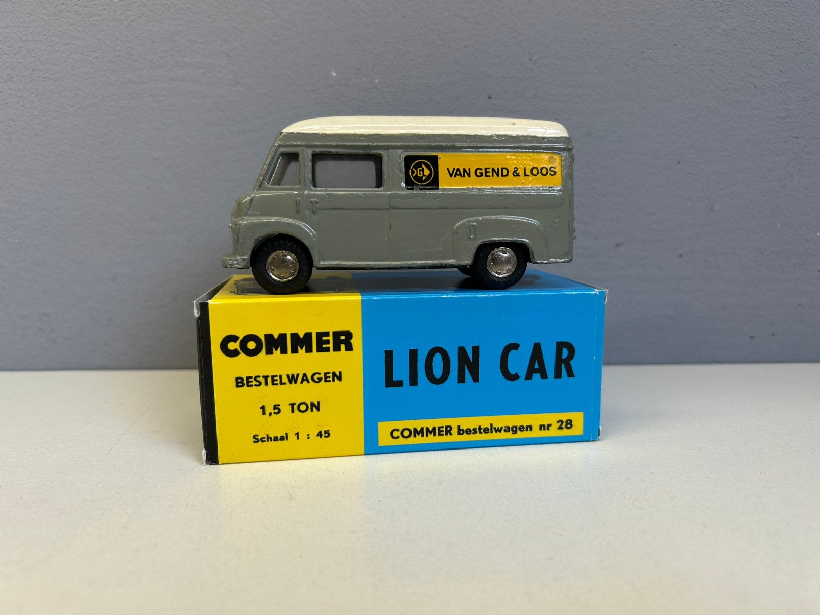 Lion toys car #28 Commer VG&L Van Gend en Loos €37,50, Ophalen of Verzenden, Zo goed als nieuw, Bus of Vrachtwagen, Lion Toys