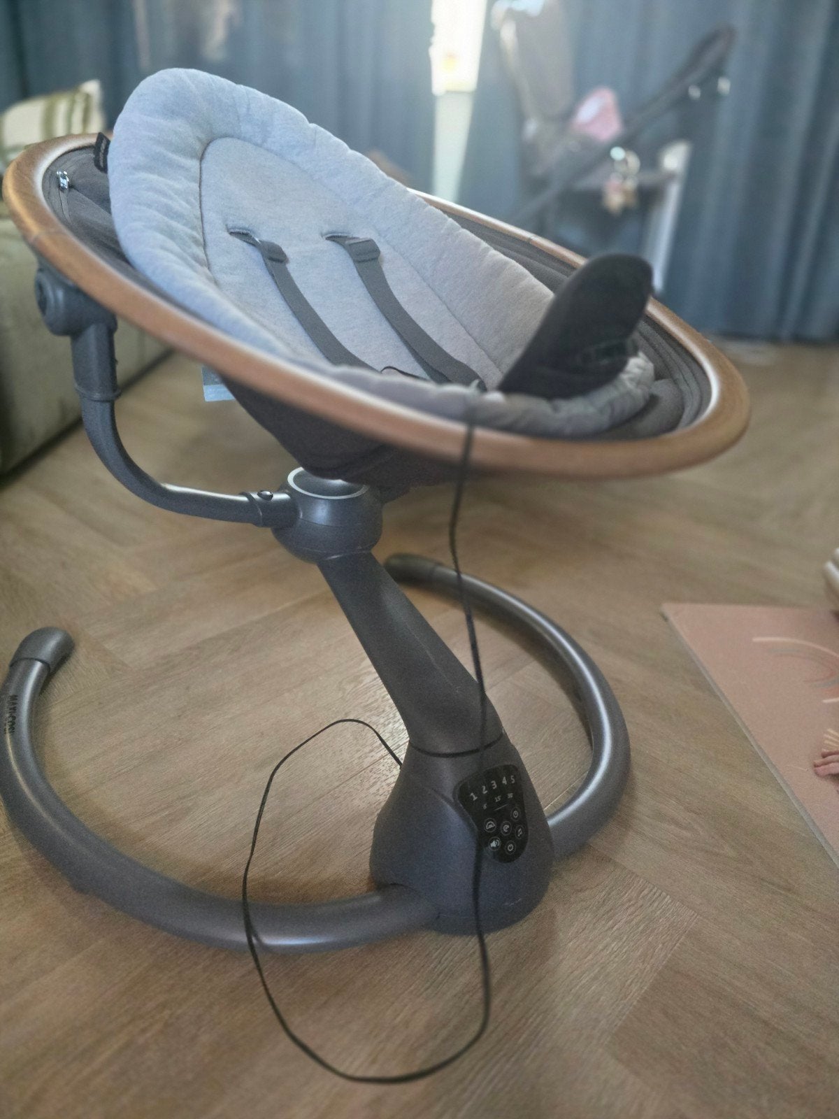 Maxi cosi cassia elektrische wipstoel, Schommelstoel, Verstelbaar, Zo goed als nieuw, Ophalen