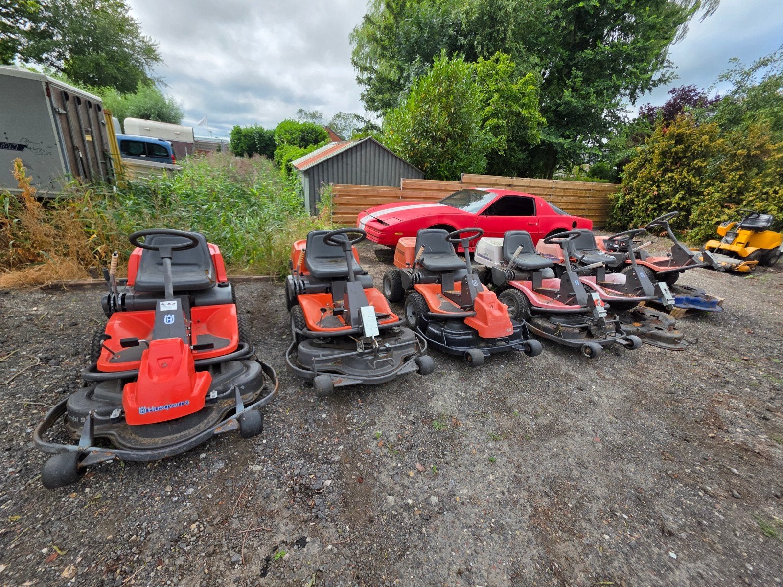 Partij Husqvarna Rider zitmaaiers frontmaaiers, Ophalen, Gebruikt, Versnellingen, 90 tot 120 cm
