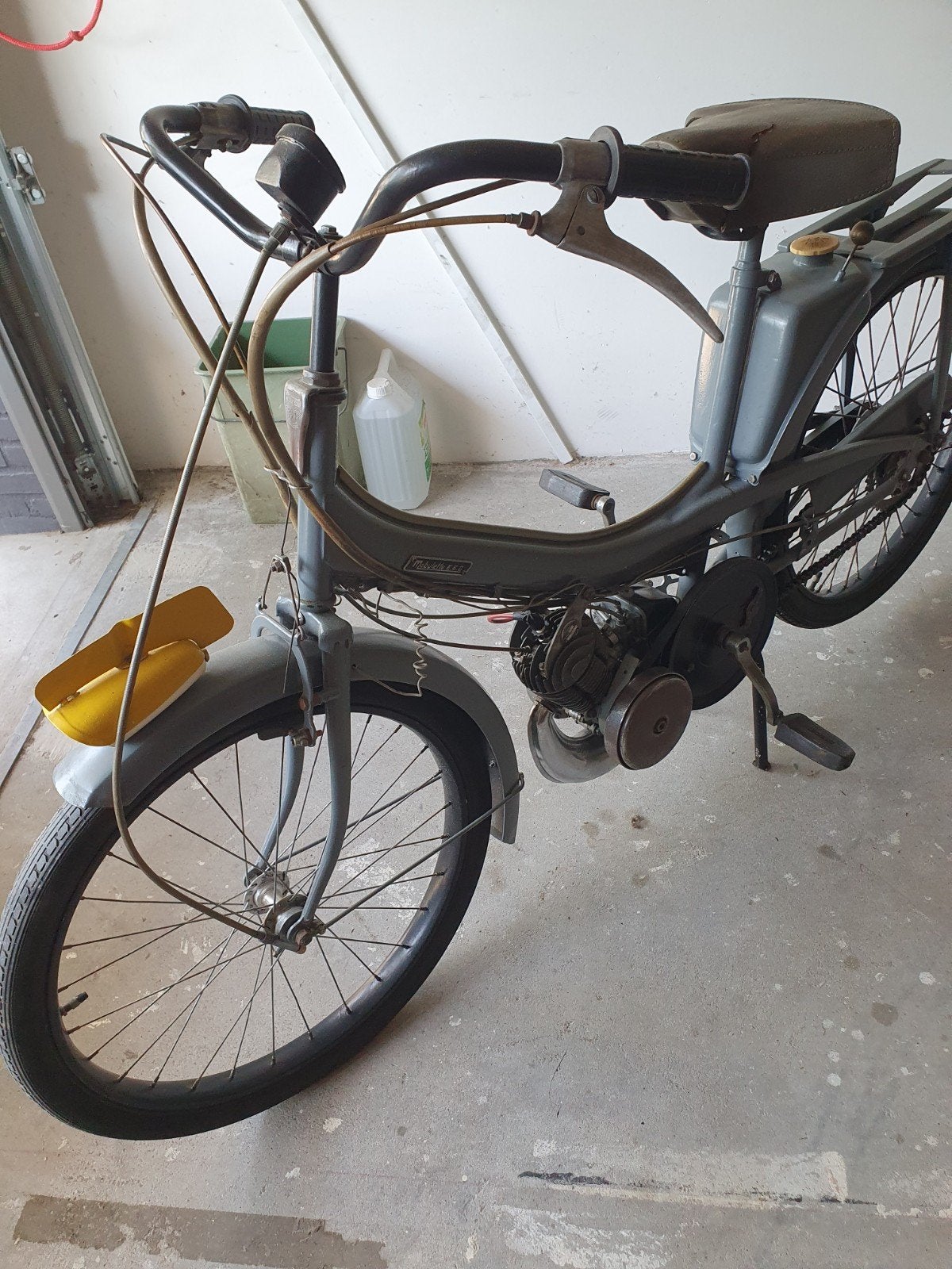 Mobylette bromfietsen en onderdelen (partij), Fietsen en Brommers, Brommers | Oldtimers, Ophalen